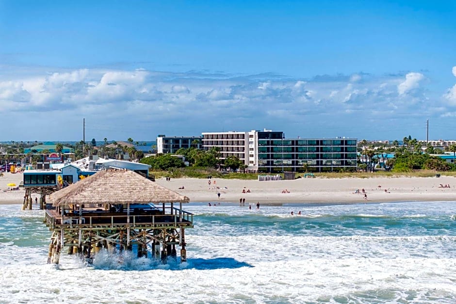 La Quinta Inn & Suites by Wyndham Cocoa Beach Oceanfront