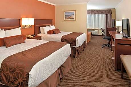 Queen Suite with Queen Beds - Non-Smoking