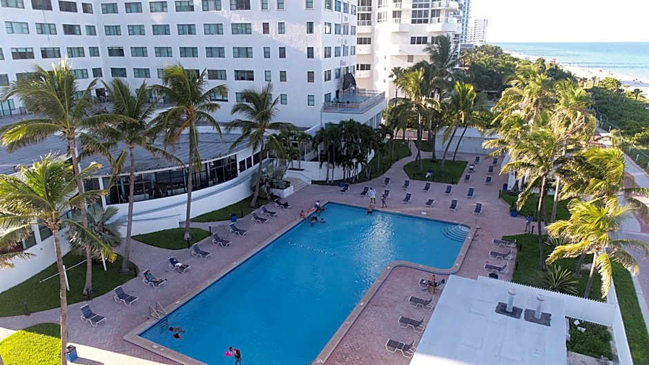 Deluxe Studios and Apartments at the Casablanca