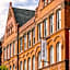 Sonder Court Square