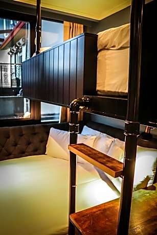 Punk Bunk