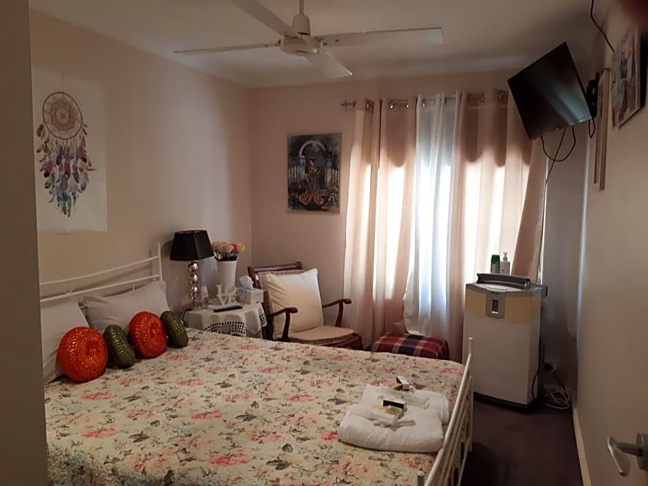 Mundaring Bed and Breakfast