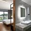 N Bridge Hotel