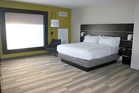 King Suite with Sofa Bed