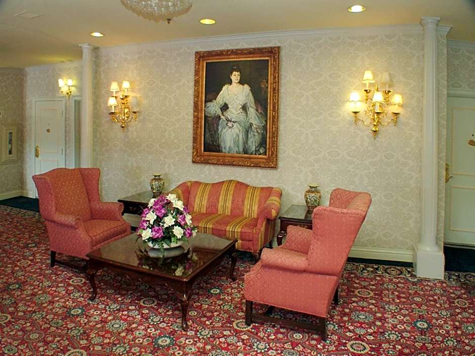 Carlyle Hotel