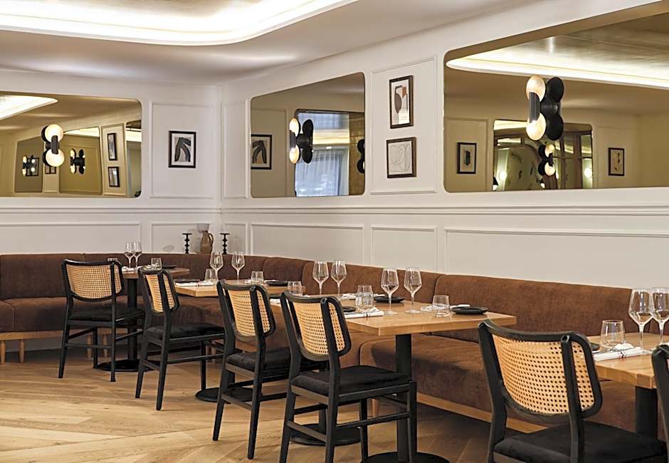 Metcalfe Hotel Ottawa by Gray Collection