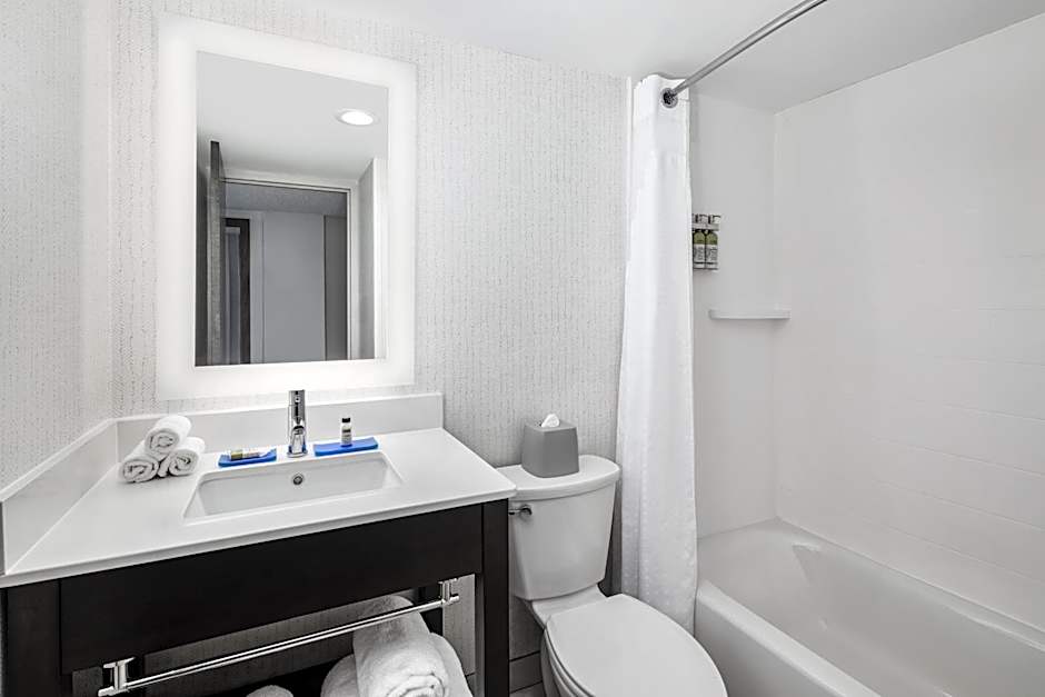 Holiday Inn Richmond-I-64 West End By IHG