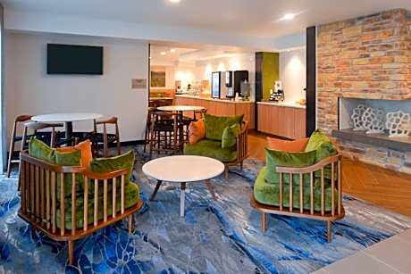 Fairfield Inn & Suites by Marriott Pittsburgh New Stanton