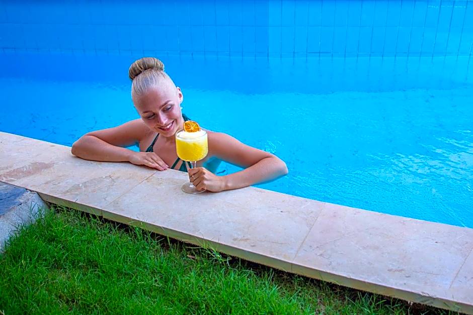 Orka Cove Hotel Penthouse & Suites Adults Only