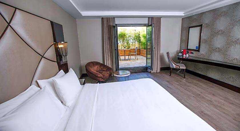 DoubleTree by Hilton Istanbul Gayrettepe