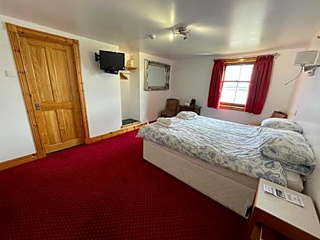Deluxe Double or Twin Room with Sea View