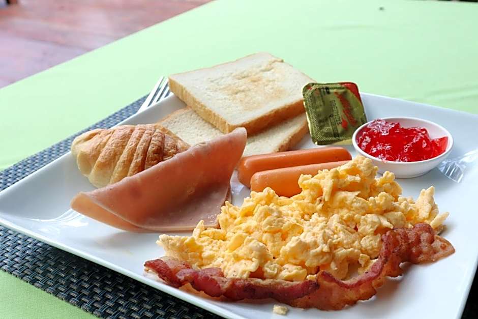 J4 Samui Hotel - SHA Plus