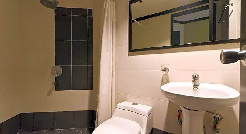 Richmond Plaza Hotel