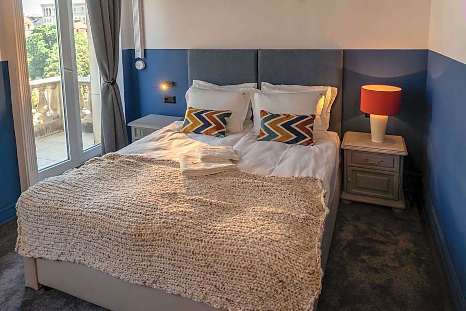 Maria Luisa by INTROVERT HOTELS