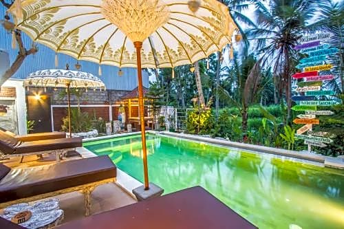 Puri Lumbung Village