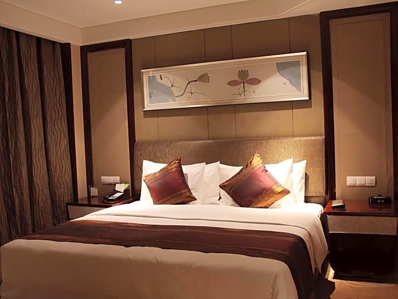 Howard Johnson Nanshan Plaza Bengbu Hotel