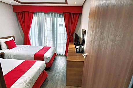 Family Twin Room with Balcony