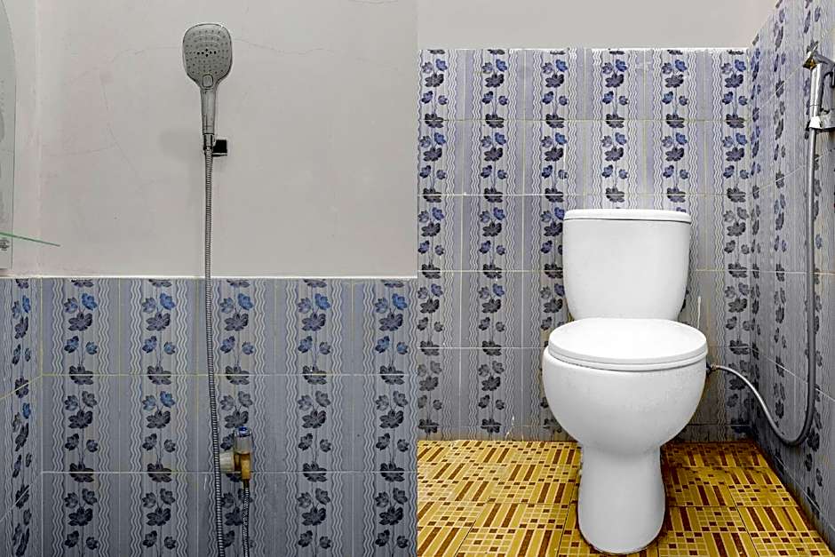 OYO Life 2412 Mandala Residence