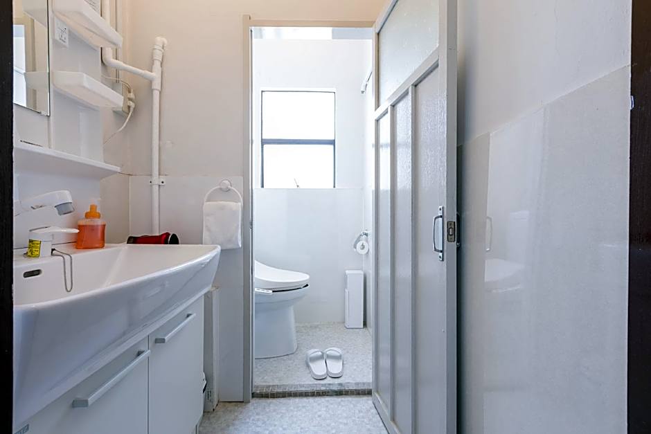 Almas Guest House