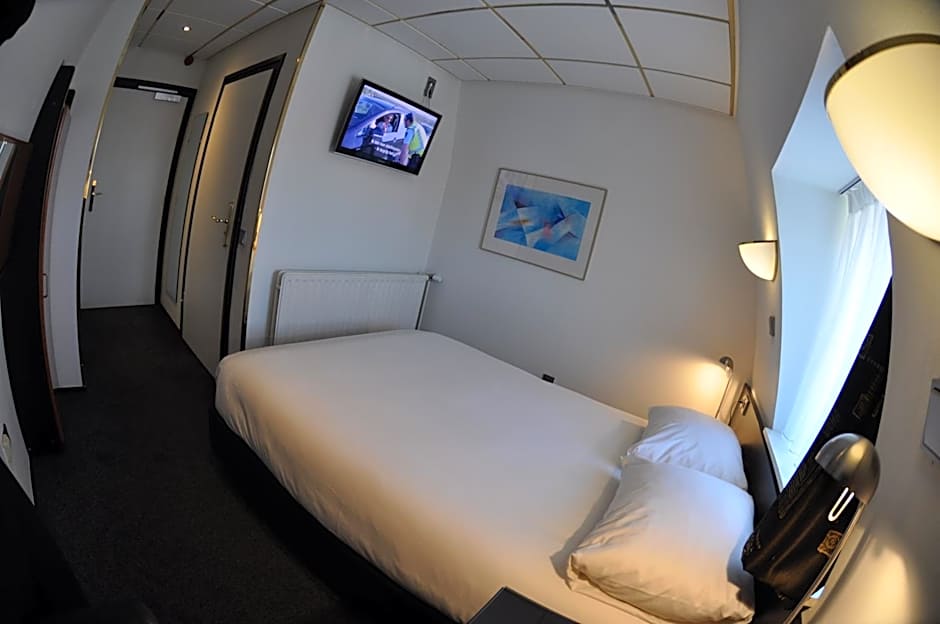 Budget Hotel Le Beau Rivage