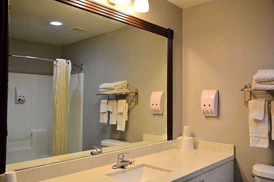Blue Bay Inn And Suites