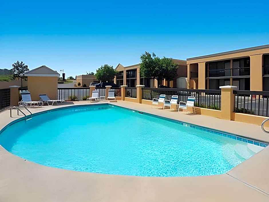 Comfort Inn and Suites