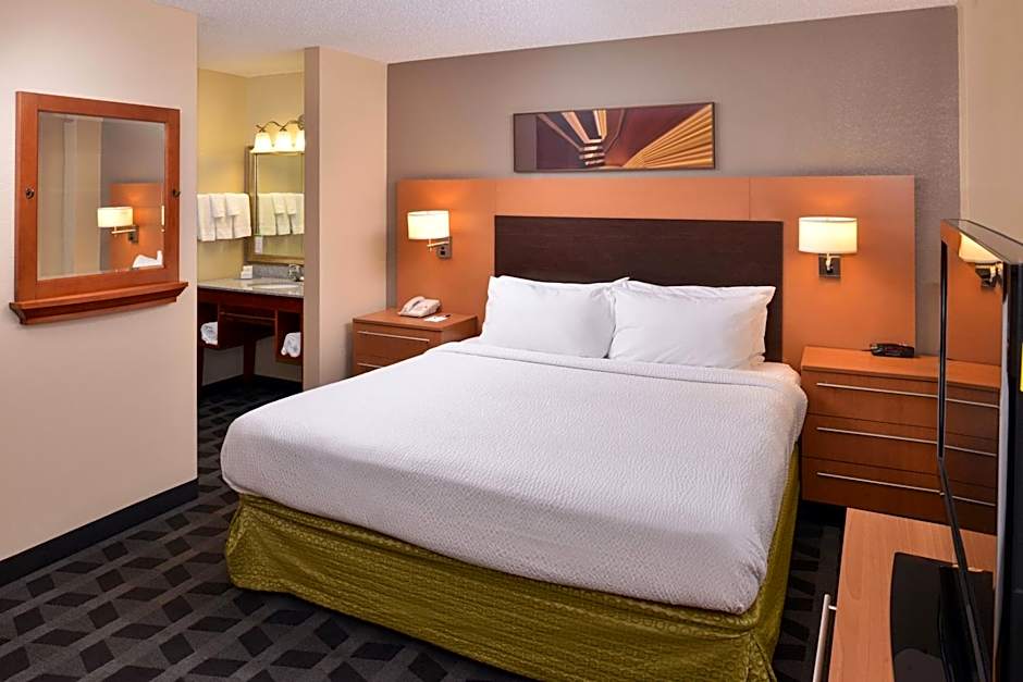 TownePlace Suites by Marriott Detroit Warren