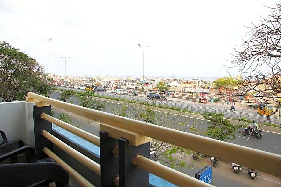 Kolam Elliots Beach – Chennai, IL