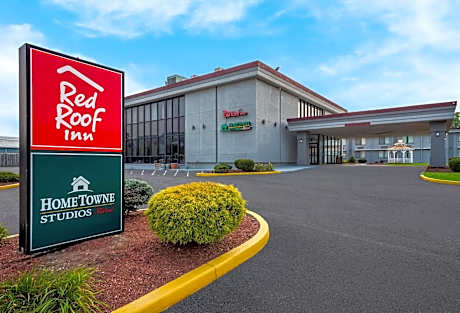 Red Roof Inn Painted Post