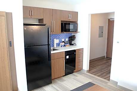 1 King Suite
