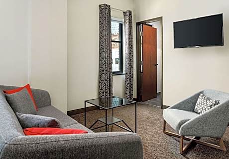 Junior King Suite with Seating Area