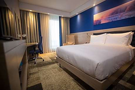 Queen Room - Smoking