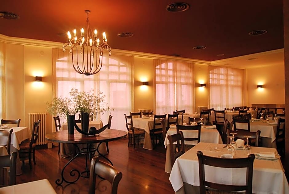 Hotel Iguareña – Ezcaray, WV