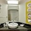 Motel 6-Brampton, ON - Toronto