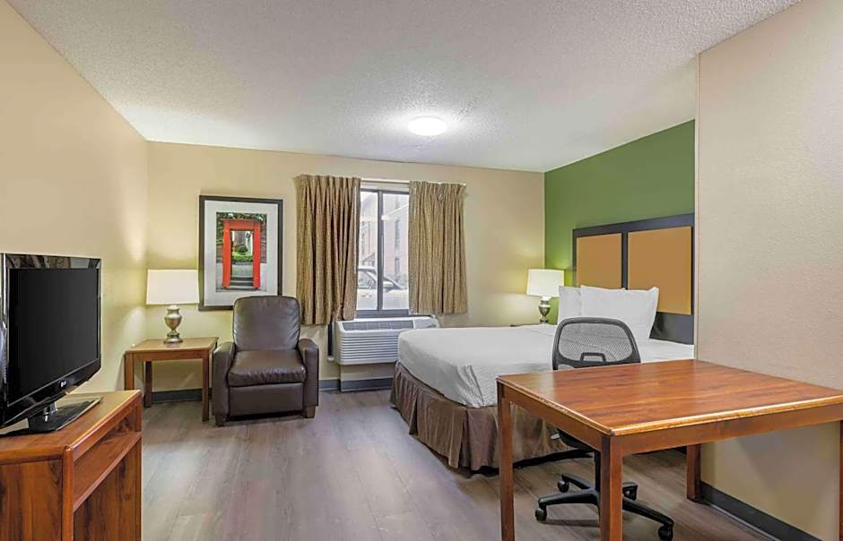 Extended Stay America Suites - Omaha - West