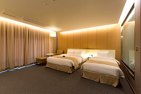 Deluxe Twin Room with Sea View