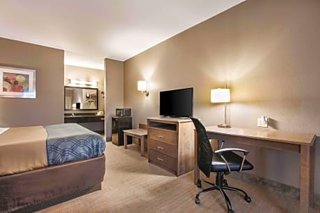 King Room - Accessible/Non-Smoking