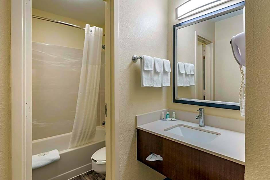 Quality Inn Duluth - Atlanta Northeast