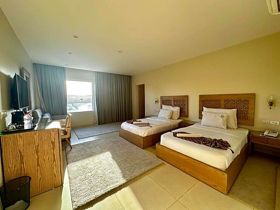 DouDou Pyramids View Hotel