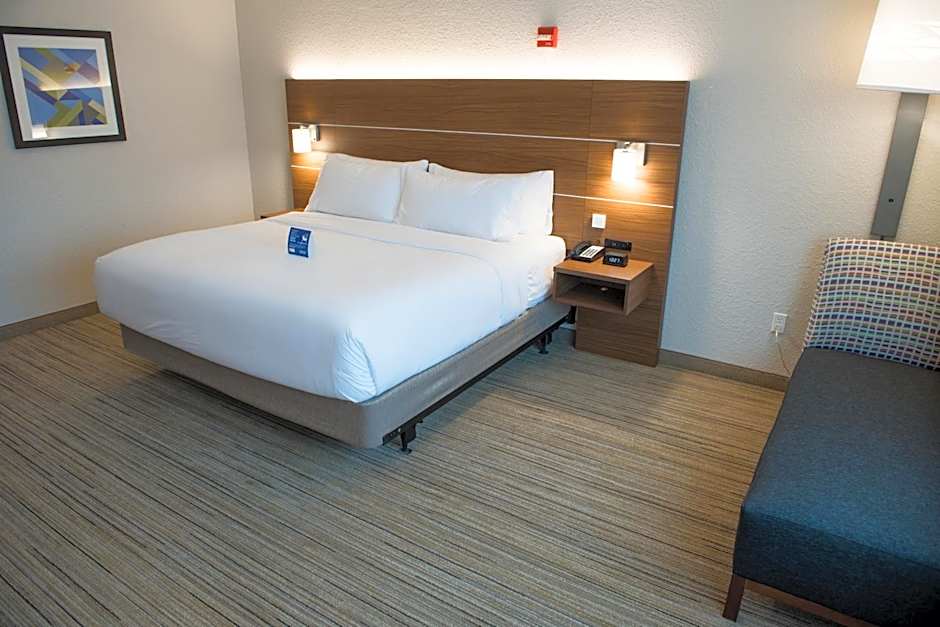 Holiday Inn Express And Suites Merrillville By IHG