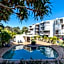 Surfside Buddina Beachfront 3bed Apt - Direct Beach Access