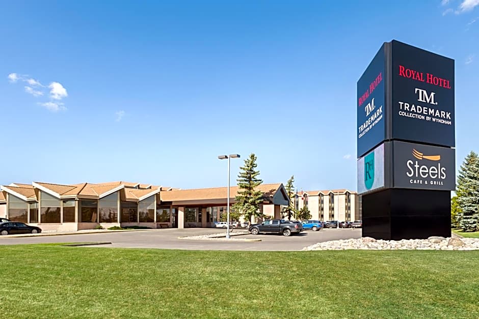 Royal Hotel West Edmonton, Trademark Collection by Wyndham