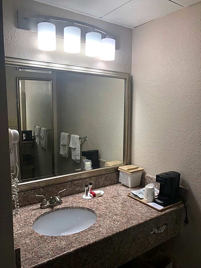 Quality Inn Dalton East