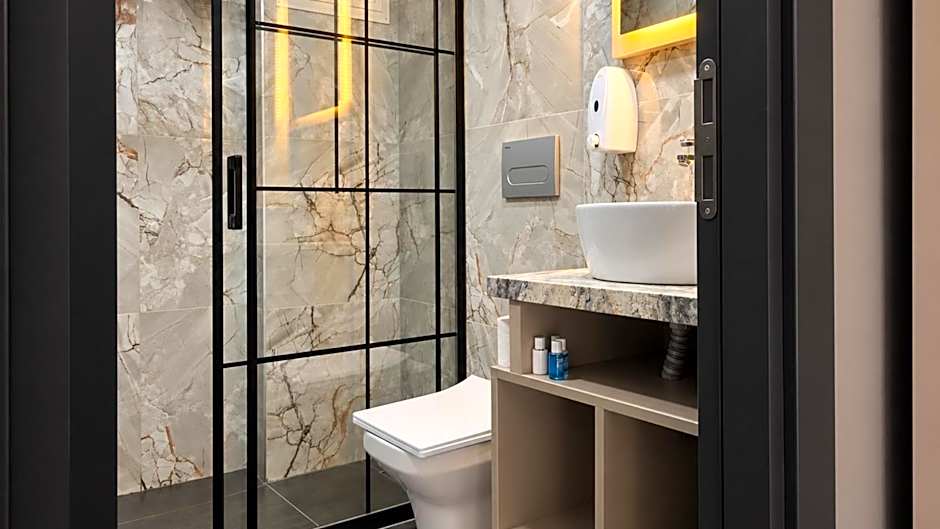 TALLES CITY HOTEL
