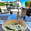 Hôtel Restaurant Le Saint Gillois