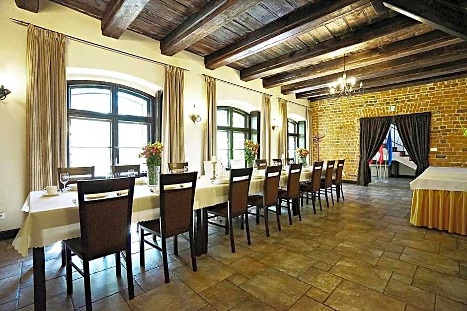 Zamek Królewski we Wschowie