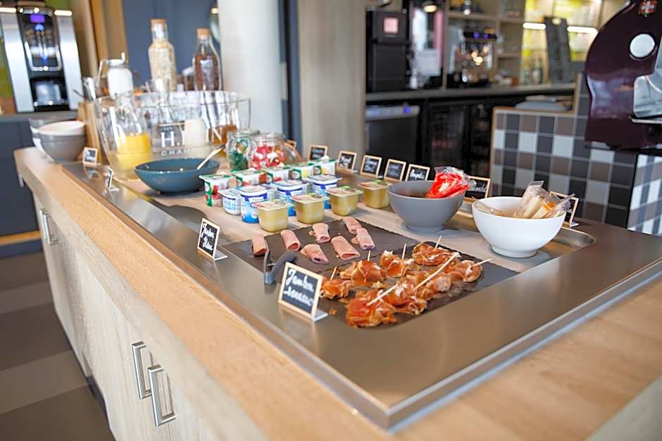 Campanile Findrol - Savoie Leman