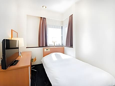 Standard Single Room - Smoking