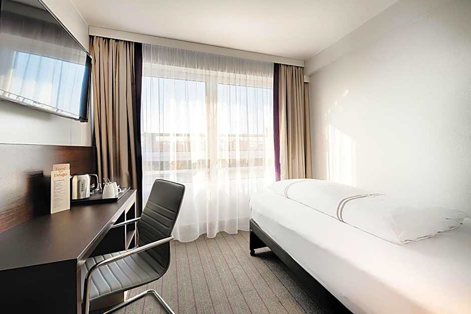 Premier Inn Berlin City Sud