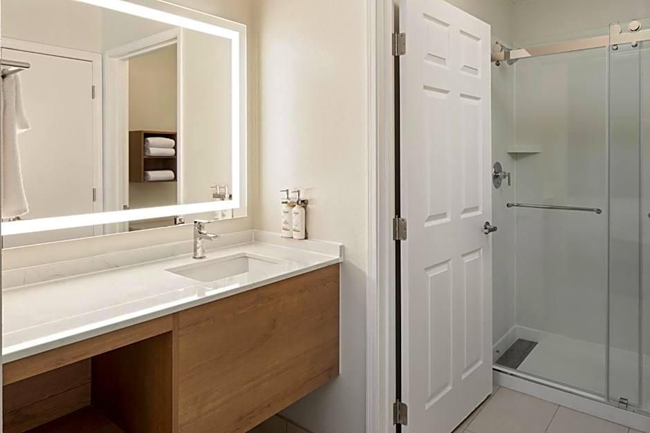 Staybridge Suites Minneapolis-Maple Grove By IHG